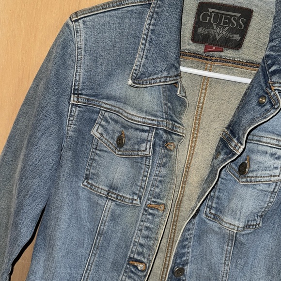 Vintage GUESS ClassicJean Jacket - Picture 2 of 5